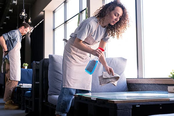 Cleaning restaurant booth