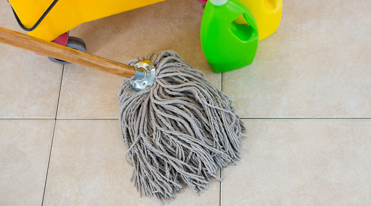 flat mop vs string mop